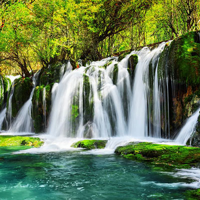 Why Winter is the Best Time to Visit Jiuzhaigou